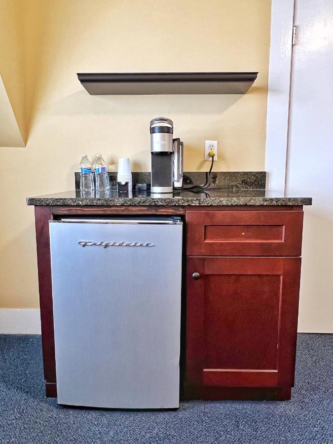 Winthrop Arms Hotel Restaurant Logan Airport ภายนอก รูปภาพ