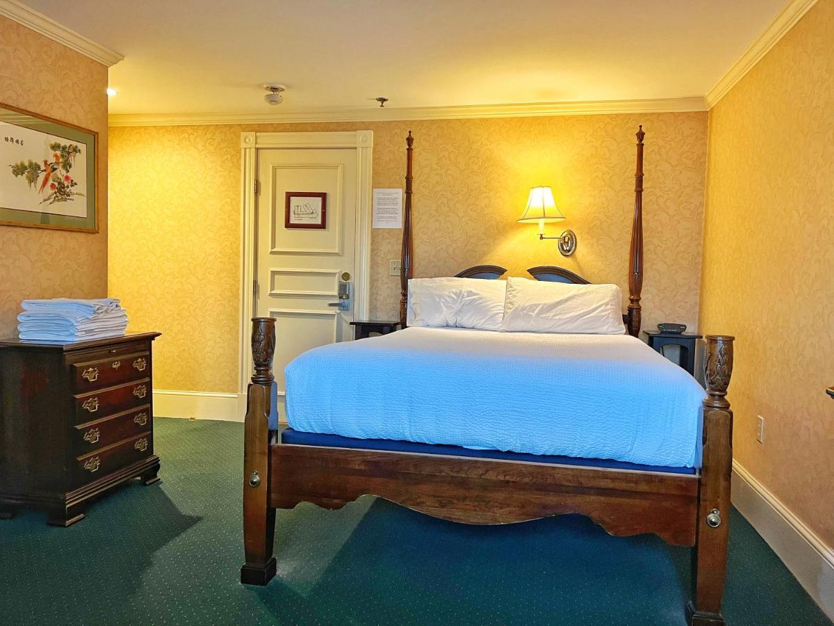 Winthrop Arms Hotel Restaurant Logan Airport ภายนอก รูปภาพ