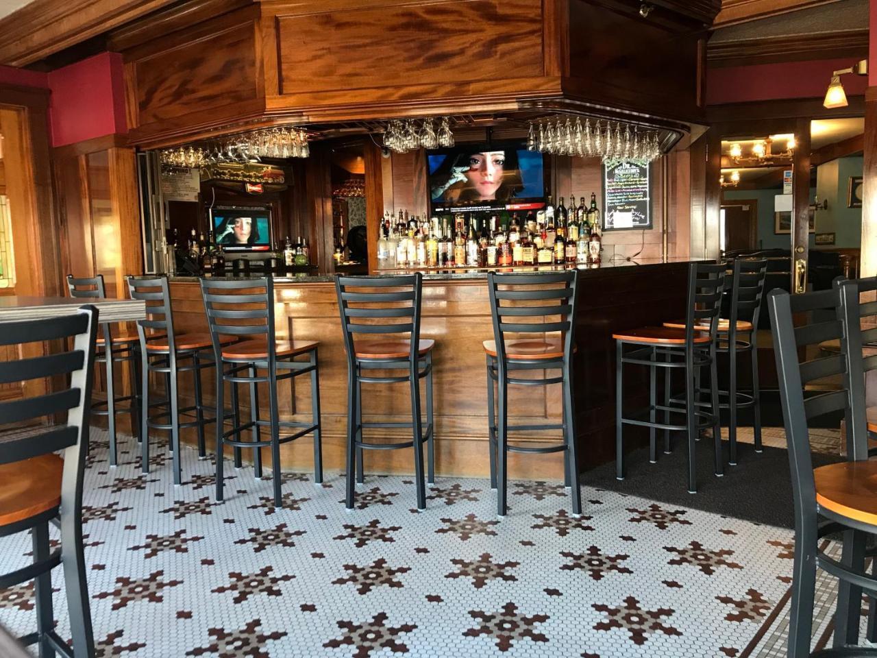 Winthrop Arms Hotel Restaurant Logan Airport ภายนอก รูปภาพ