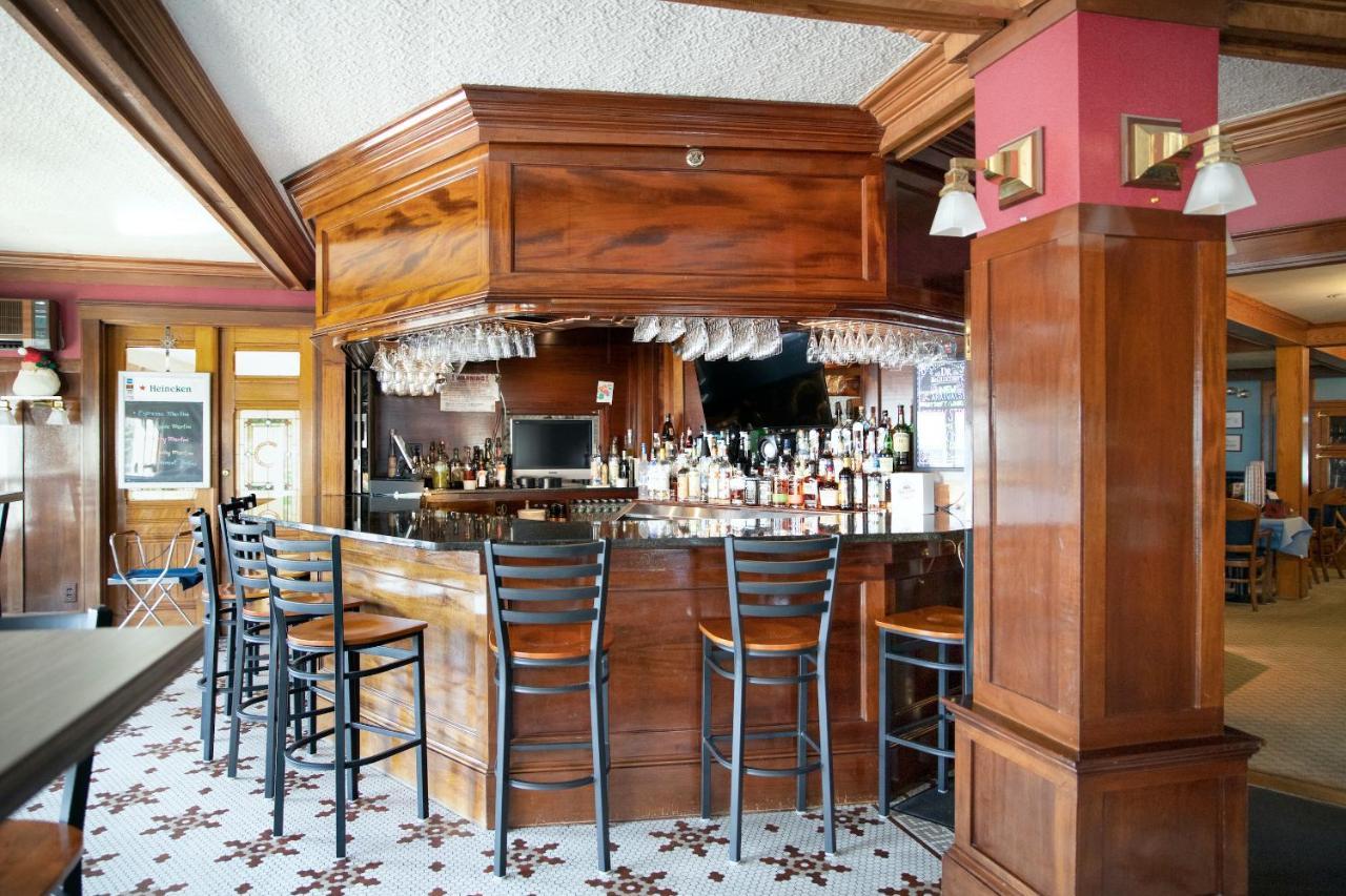 Winthrop Arms Hotel Restaurant Logan Airport ภายนอก รูปภาพ